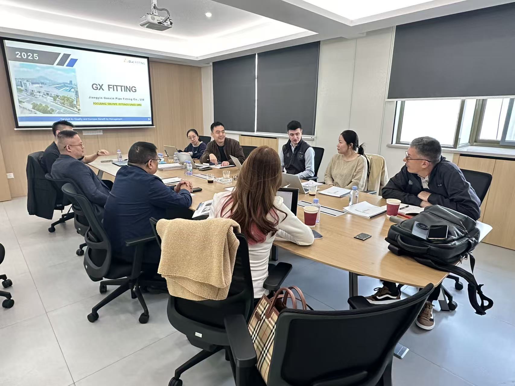 Delegasi Pelanggan Mengunjungi Pabrik Kami untuk Pertukaran Teknis dan Kerjasama